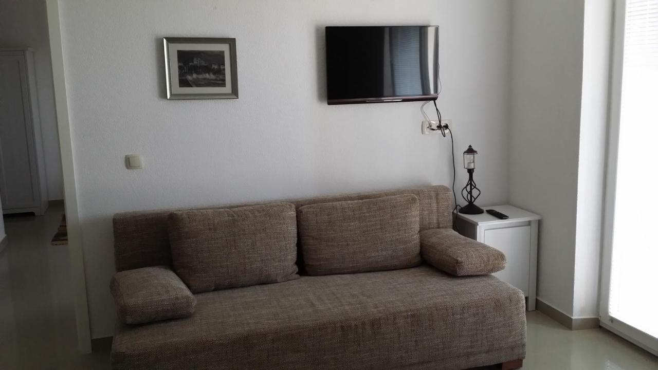 Apartments Lucija Брела Экстерьер фото