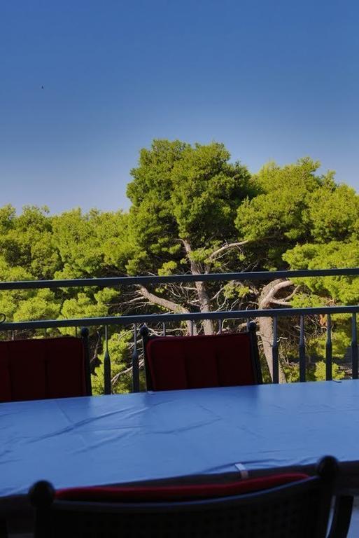 Apartments Lucija Брела Экстерьер фото