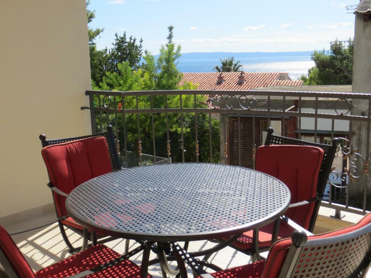 Apartments Lucija Брела Экстерьер фото